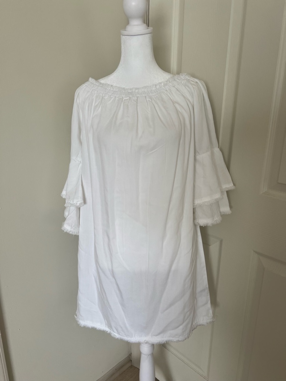 Boston Proper White Off-the-Shoulder Ruffle Sleeve Tunic